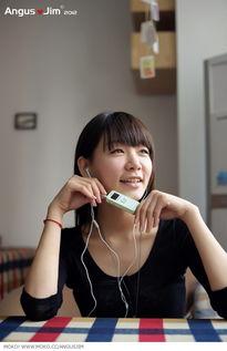 演员向玲,光影交织，演绎人生百态